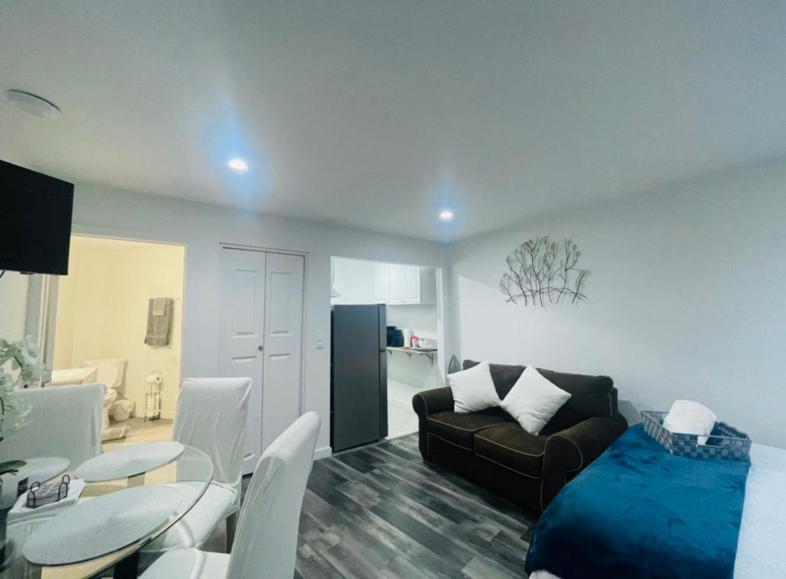 Lovely Sherman Oaks Appartamento *